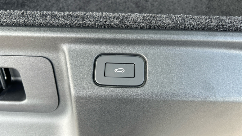 Land Rover Range Rover 3.0 P460e SE 4dr Auto Estate